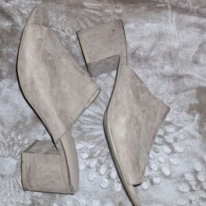 Women's Shoe